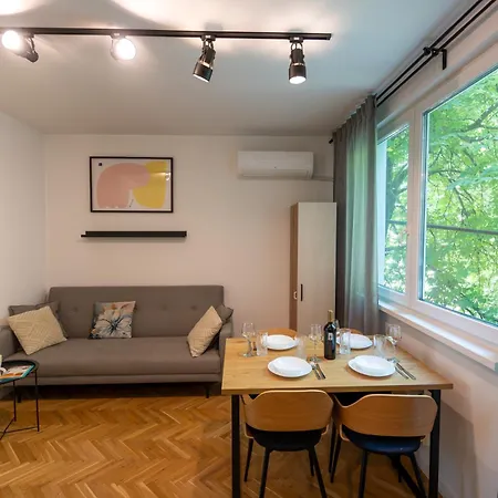 Modern And Design In Center Διαμέρισμα Σόφια