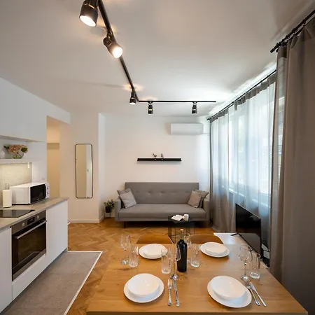 Modern And Design In Center *