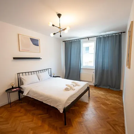 Modern And Design In Center Διαμέρισμα Σόφια