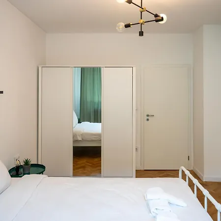 Modern And Design In Center Διαμέρισμα