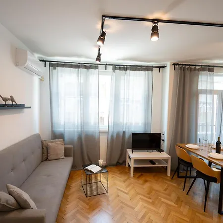 Διαμέρισμα Modern And Design In Center